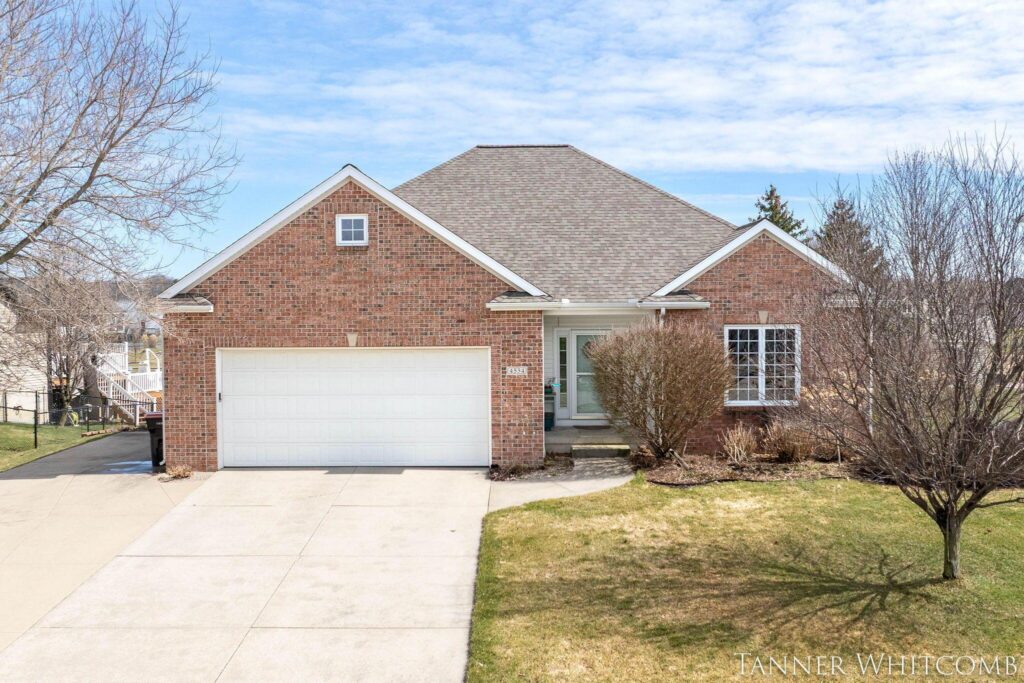 4517 Bridlewood Dr